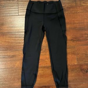 Women’s GAP Sculpt Revolution Leggings (size M)